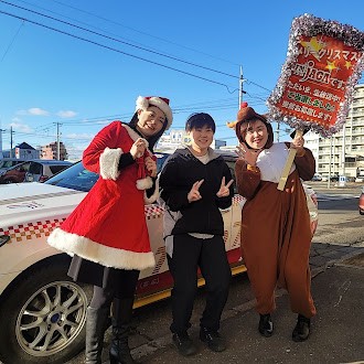 東洋タクシーJAGAサンタ①ジェラートピケをご夫妻へ!