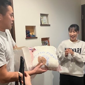 東洋タクシーJAGAサンタ①ジェラートピケをご夫妻へ!